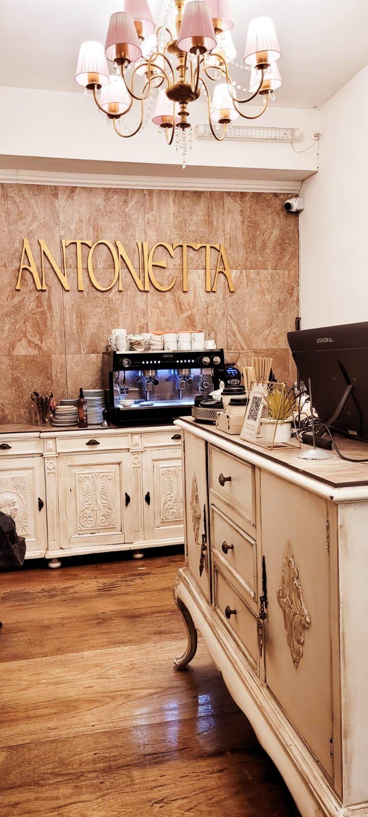 Antonietta Coffee Deco Image