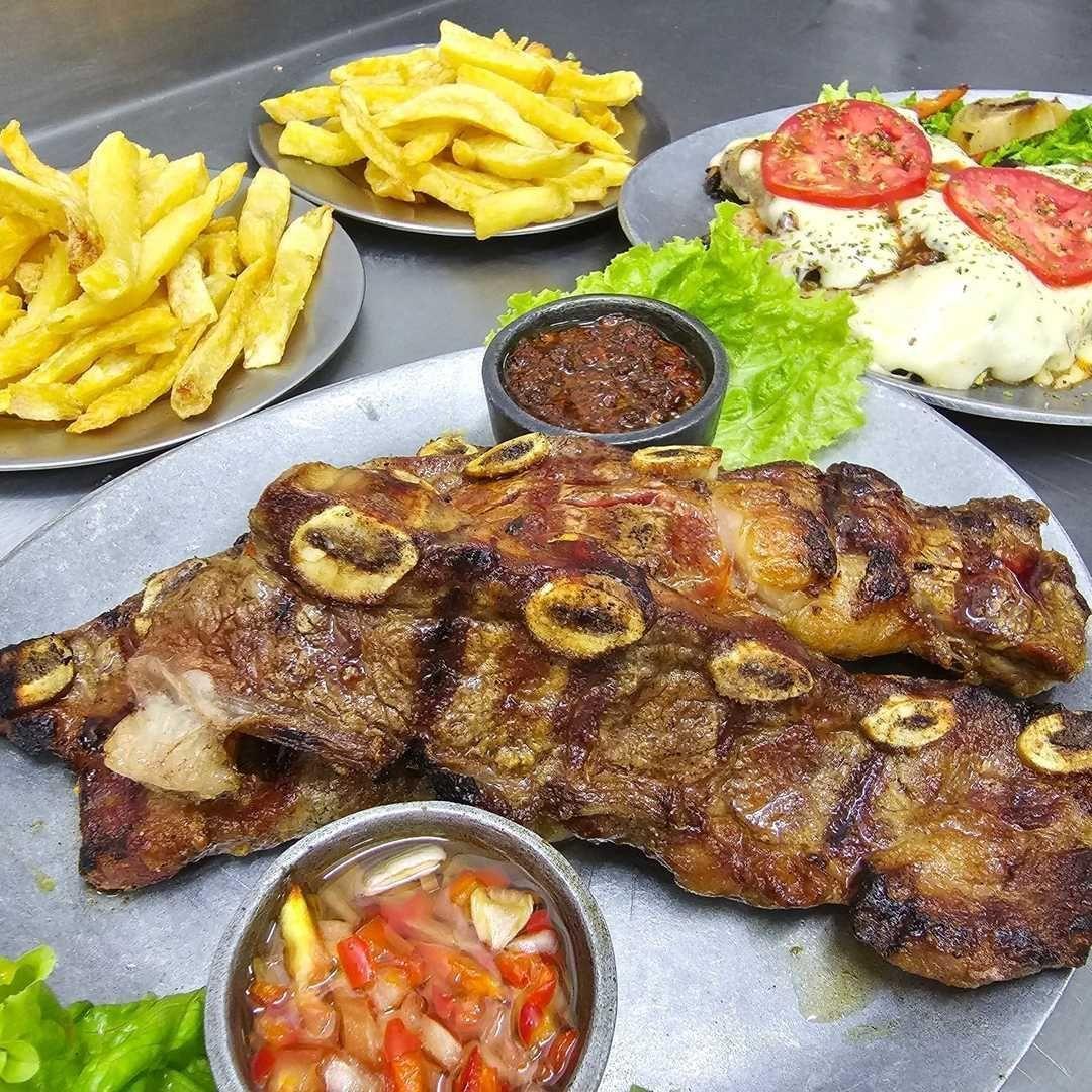 Parrilla Laureana & Restaurante Image